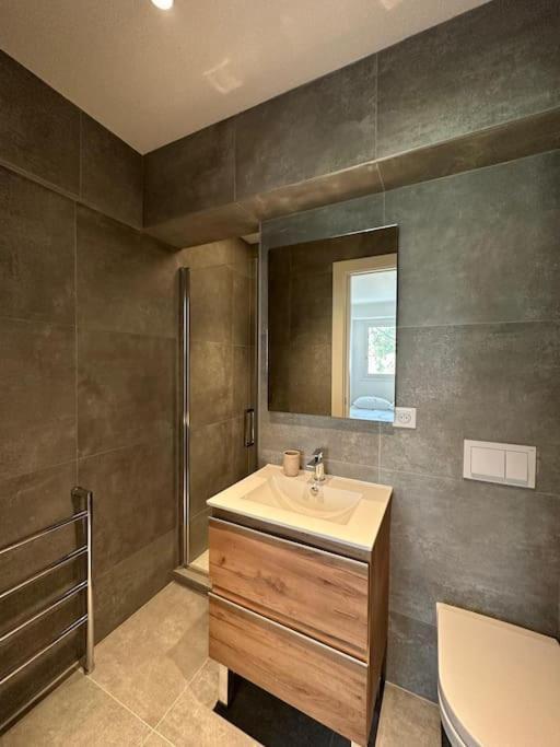 Appartement Neuf - Neuf Proche Plages - Clim, Wifi